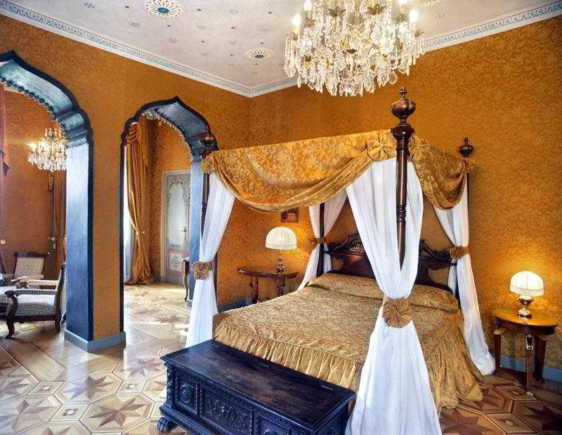 Relais & Chateaux Villa Crespi Orta San Giulio Ruang foto